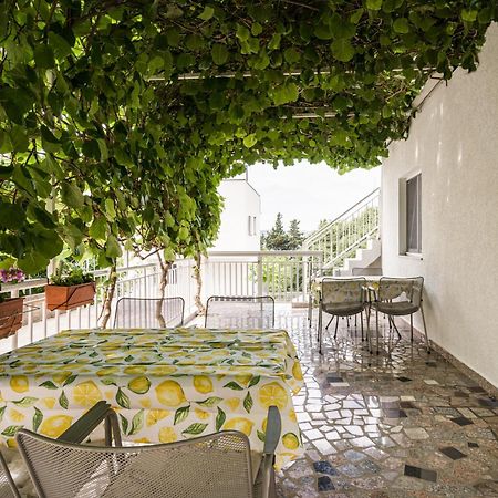 Apartmani Boban Živogošće Exterior foto